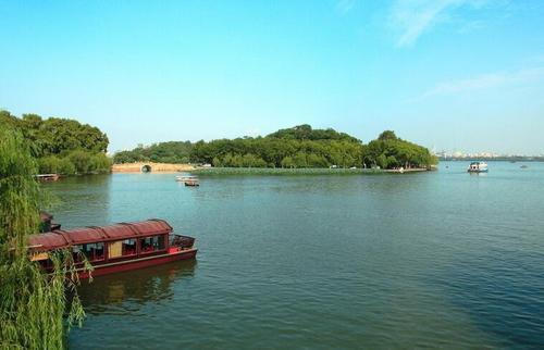 洪泽旅游导游词(洪泽湖(hú)导游词200字左右)