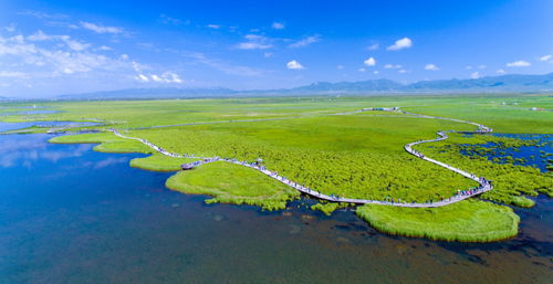 若尔盖县花(huā)湖(hú)生态旅游